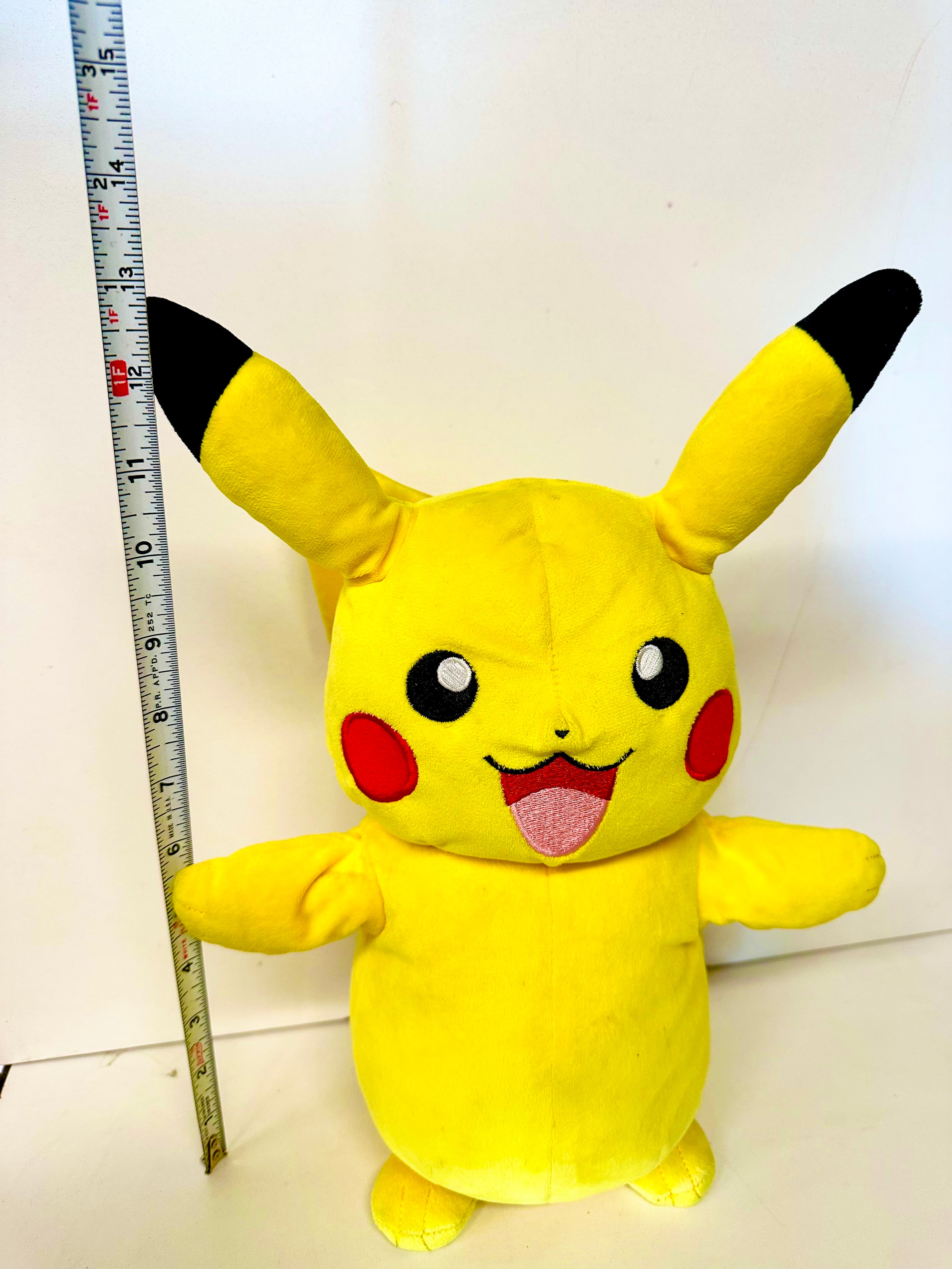Pokemon Pikachu Talking & Light Up Power 13” Plush Stuffed Clean Tested Works